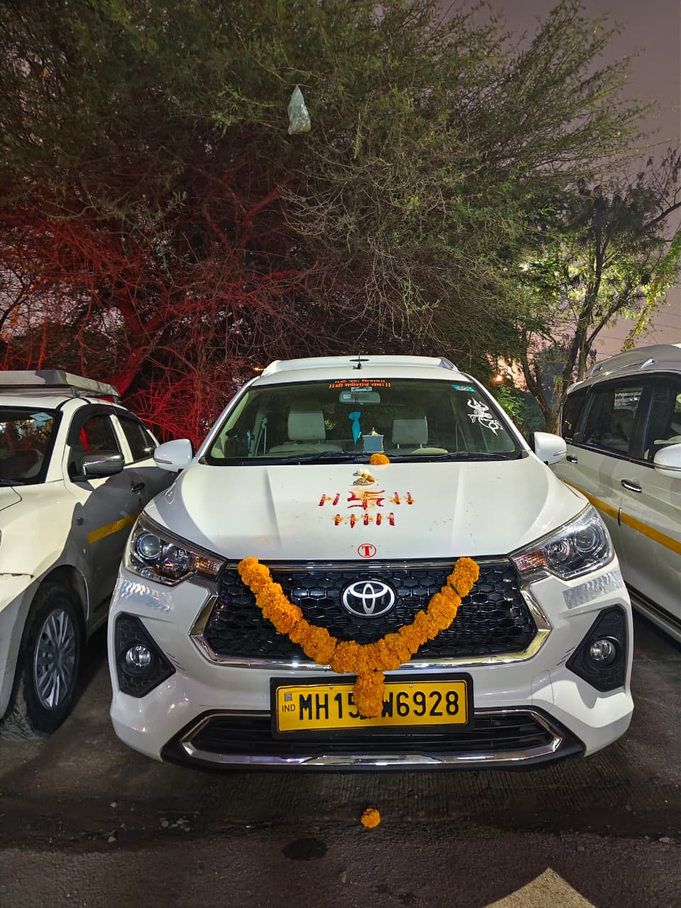 Shree Shivraj Cab Service Toyota Innova SUV