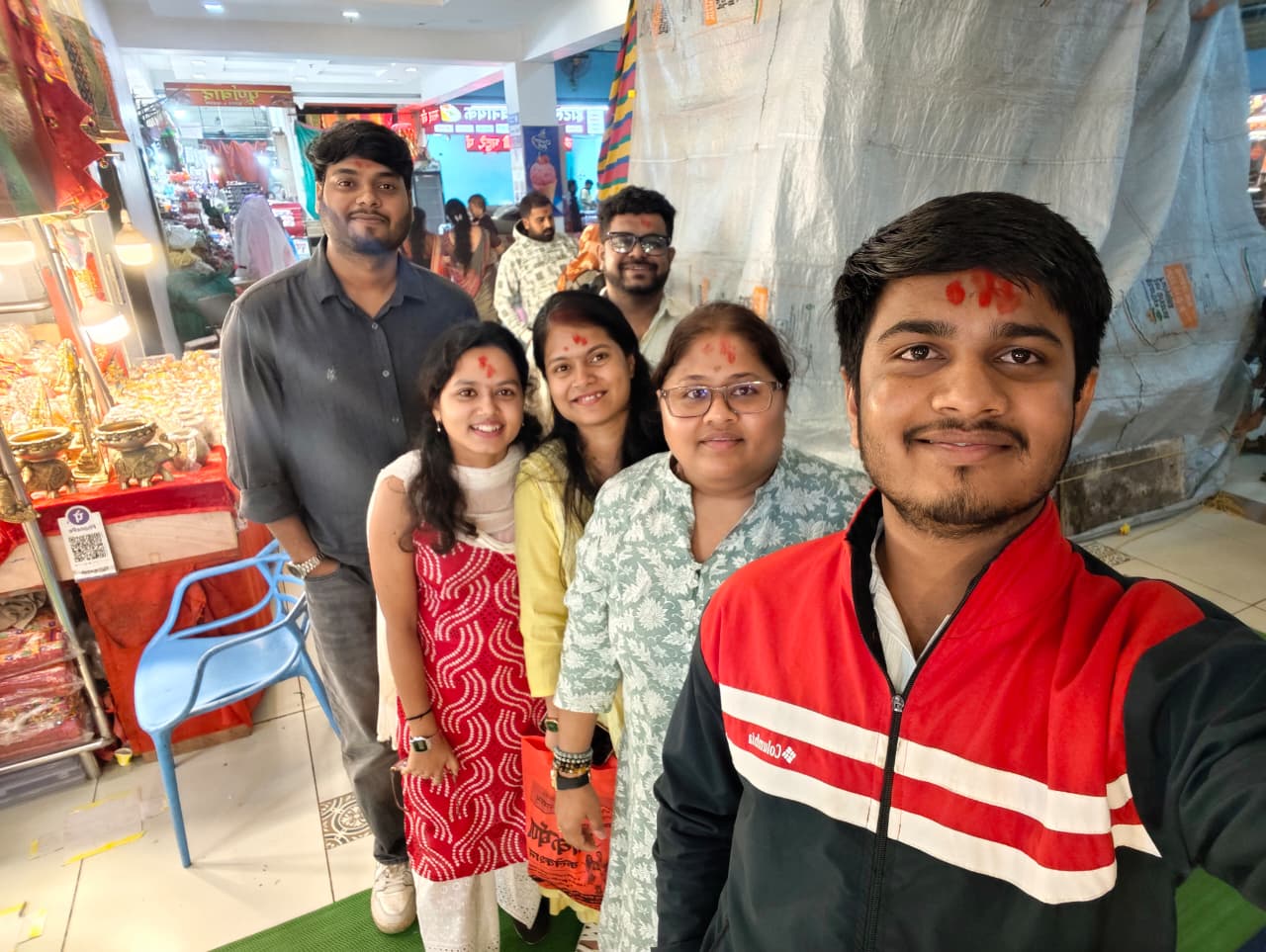 Family group travelling with Shree Shivraj Cab Service